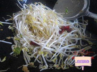 醋溜绿豆芽的做法步骤：2