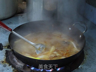 家乡酥鲫鱼的做法步骤：3