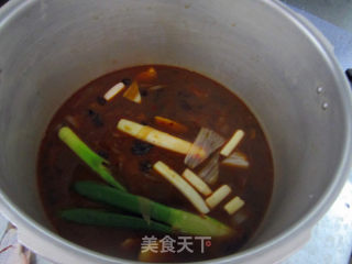 家乡酥鲫鱼的做法步骤：4