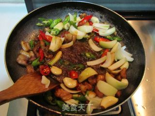 干锅茶树菇的做法步骤：8