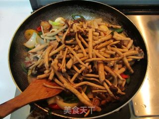 干锅茶树菇的做法步骤：9