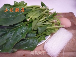 菠菜蛋皮拌粉丝的做法步骤：1