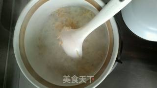 宝宝饮食—紫菜虾皮蛋花粥的做法步骤：4