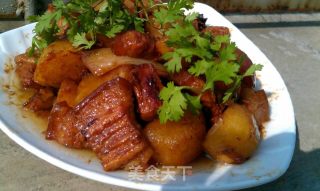 土豆红烧肉的做法步骤：8