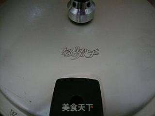 【黑米薏仁八宝稀饭】---秋冬养生粥的做法步骤：5