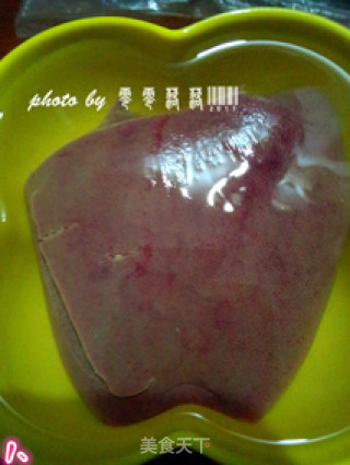 双椒凉拌猪肝的做法步骤：1
