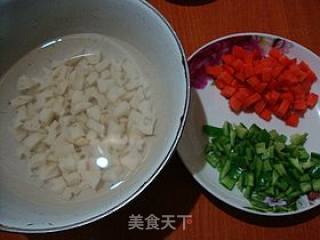 简单家常菜-----【丁丁相会】的做法步骤：2