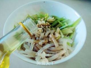 莴笋拌肉皮的做法步骤：5