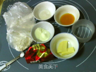 火腿面包的做法步骤：1