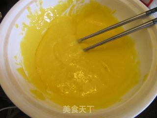 八寸戚风蛋糕的做法步骤：6