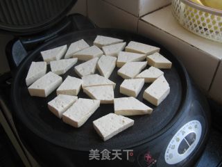 罗非鱼炖豆腐的做法步骤：2