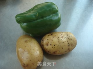 青椒土豆片的做法步骤：1