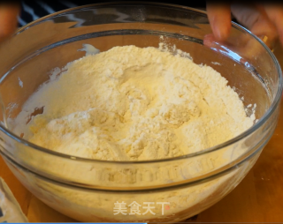 法式杏仁香梨派的做法步骤：2