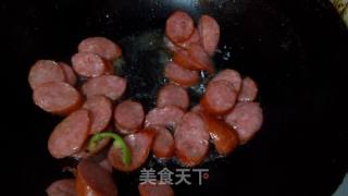 木耳炒火腿的做法步骤：2