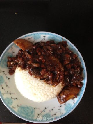 卤肉饭的做法步骤：1