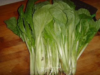 肥油小白菜的做法步骤：1