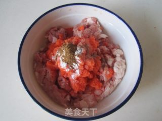 金丝绣球（土豆丝红萝卜肉丸）的做法步骤：2