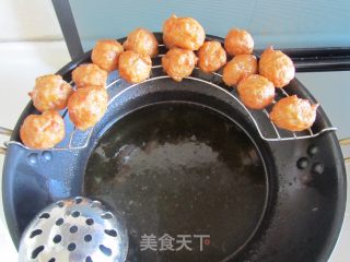 金丝绣球（土豆丝红萝卜肉丸）的做法步骤：8