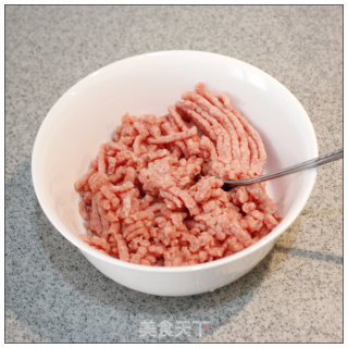 美味简单的小饼-----沙拉小肉饼的做法步骤：1