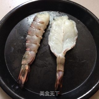 蒜香虾排的做法步骤：1