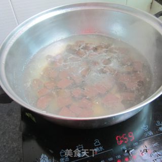 炒猪血的做法步骤：3