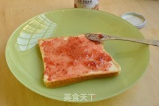 果酱三明治的做法步骤：2