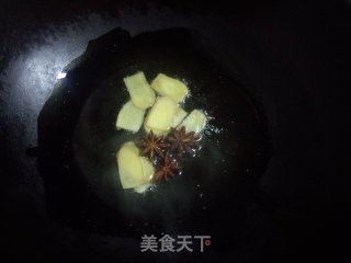 鸡肉焖香菇土豆的做法步骤：3