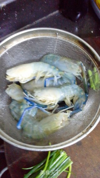 两吃罗氏虾的做法步骤：1
