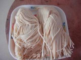 香辣炒面的做法步骤：1