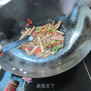 炒芋头丝的做法步骤：7