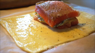千层酥三文鱼/三文鱼威灵顿  salmon en croute的做法步骤：9