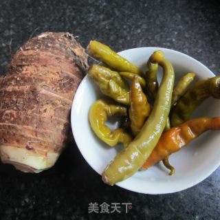 酸辣芋头汤的做法步骤：1