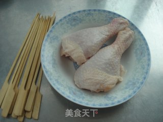 煎鸡肉串的做法步骤：1