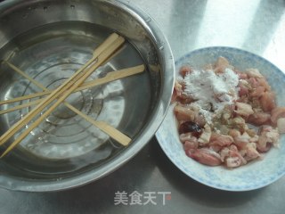 煎鸡肉串的做法步骤：3