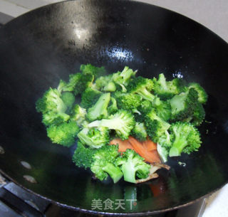 蒜蓉西兰花的做法步骤：6