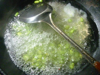 蚝油毛豆大白菜的做法步骤：5