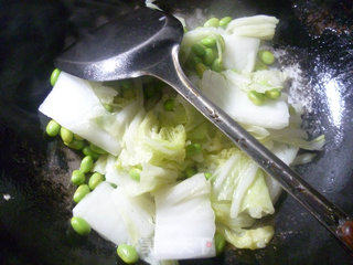 蚝油毛豆大白菜的做法步骤：7