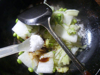 蚝油毛豆大白菜的做法步骤：10