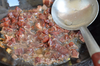 苹果牛肉的做法步骤：5