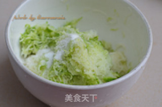 三鲜素包子的做法步骤：2