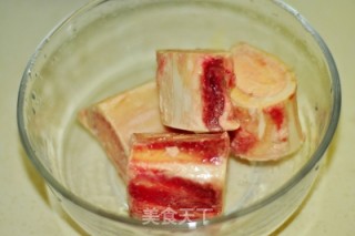 玉米山药牛骨汤的做法步骤：4