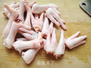 凉拌凤爪的做法步骤：1