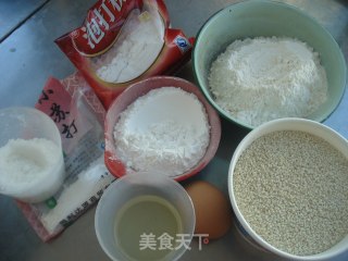 芝麻蛋果子的做法步骤：1