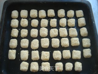芝麻蛋果子的做法步骤：7