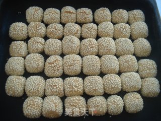 芝麻蛋果子的做法步骤：9