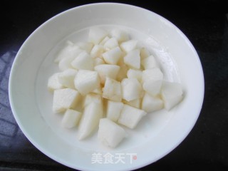 罗汉果雪梨银耳汤的做法步骤：5