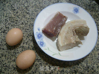 鸡蛋蒸双肉的做法步骤：1