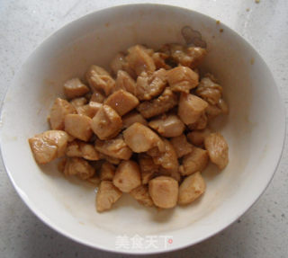 青椒炒鸡丁的做法步骤：5
