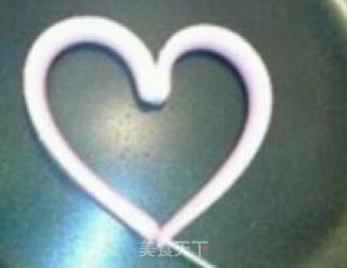 心形煎蛋的做法步骤：3