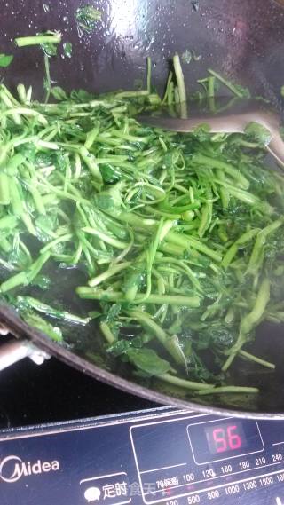 清炒西洋菜的做法步骤：4